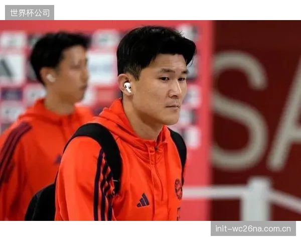 韩国队首战面临身高考验，金玟哉的防空表现对限制捷克队定位球至关重要。
